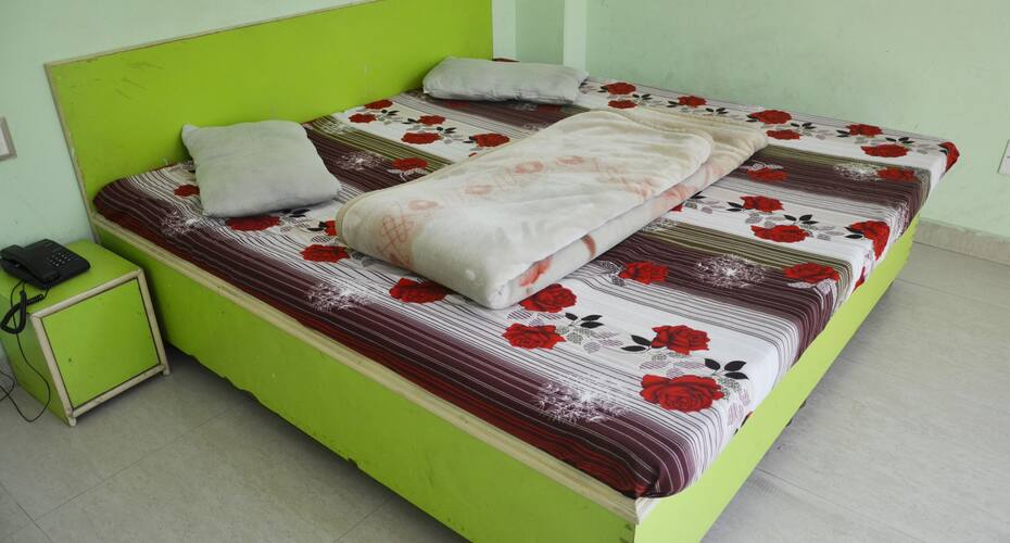 Hotel Neelam & Restaurant, Mandi 5